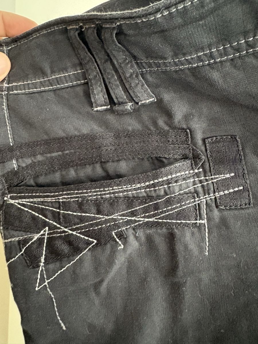 Girbaud Pantaloni: Pantalon cargo Marithé + François Girbaud 3/4, Size 32  – Usato da Neuchâtel venduto da sharposneaks 2