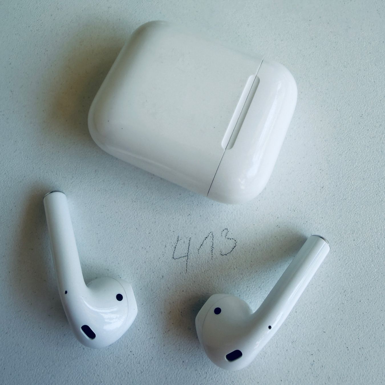Apple Kopfhörer: Original Apple AirPods 1 Gen. Wireless Kopfhörer & Case – Gebraucht aus Basel von MY.AIRPODS.SHOP 4