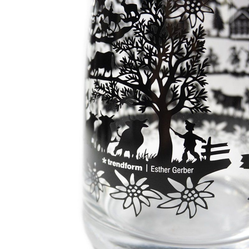 Carafes: Glaskaraffe 1L Swiss Tradition Scherenschnitt Muster – Neuf avec emballage d'origine à Schaffhausen par AtelierPudesco 1