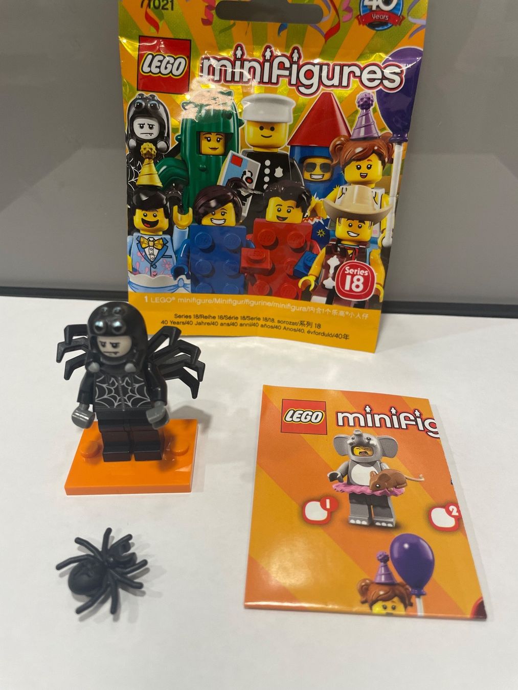 Lego Jouets: Lego Minifigures Serie 18 – Neuf (Voir description) à Luzern par sop_5d7x