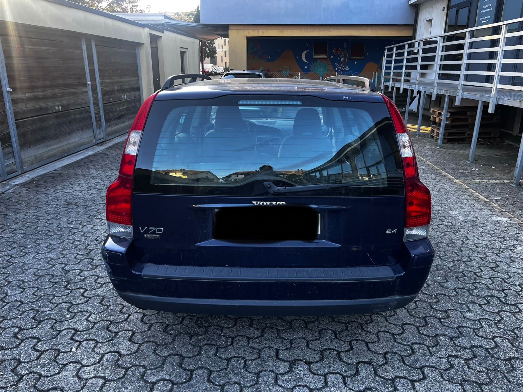 Volvo Automobili: Volvo V70 – Difettoso da Lausanne venduto da ell_y6j2 8