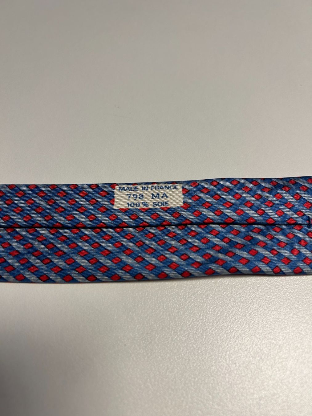 Hermès Cravatte: Hermès Carre Muster Krawatte – Nuovo (secondo la descrizione) da Bern venduto da kurtikobolt74 3