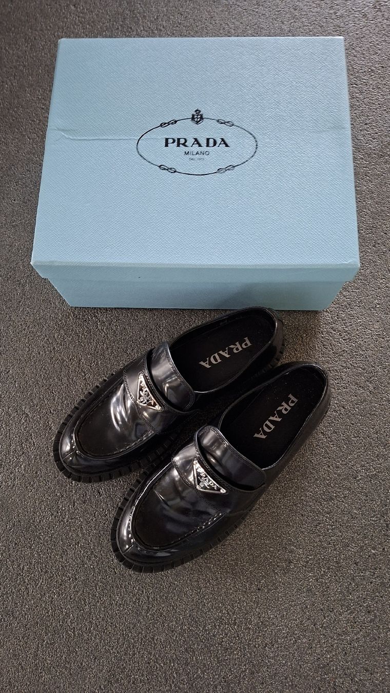 Prada Scarpe da donna: Prada Schuhe Grösse 42 – Usato da Hünenberg venduto da 1902