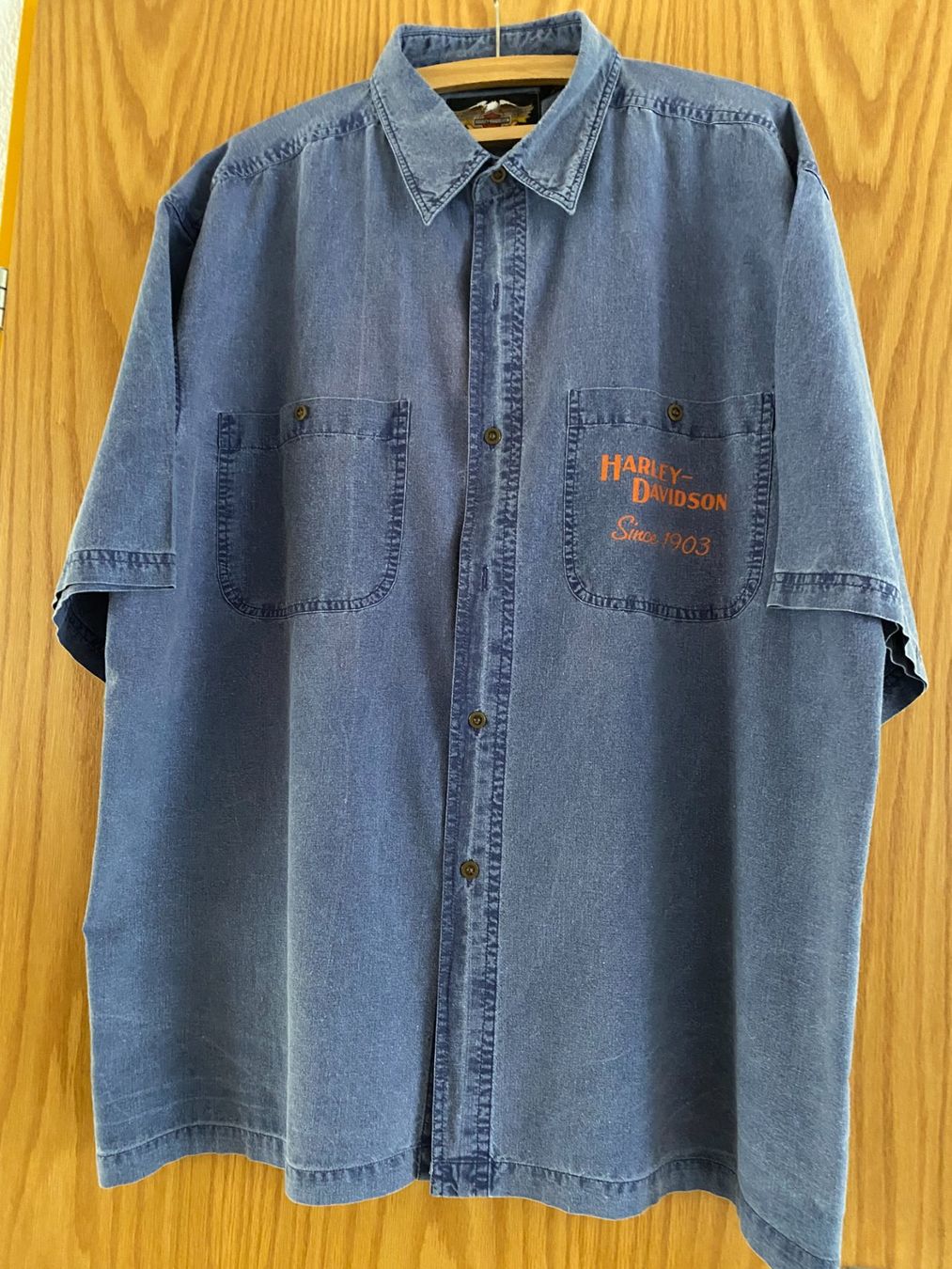 Harley-Davidson Camicie: Blaues Stonewashed Kurzarm Harley Hemd – Usato da Berg TG venduto da Electrolux23