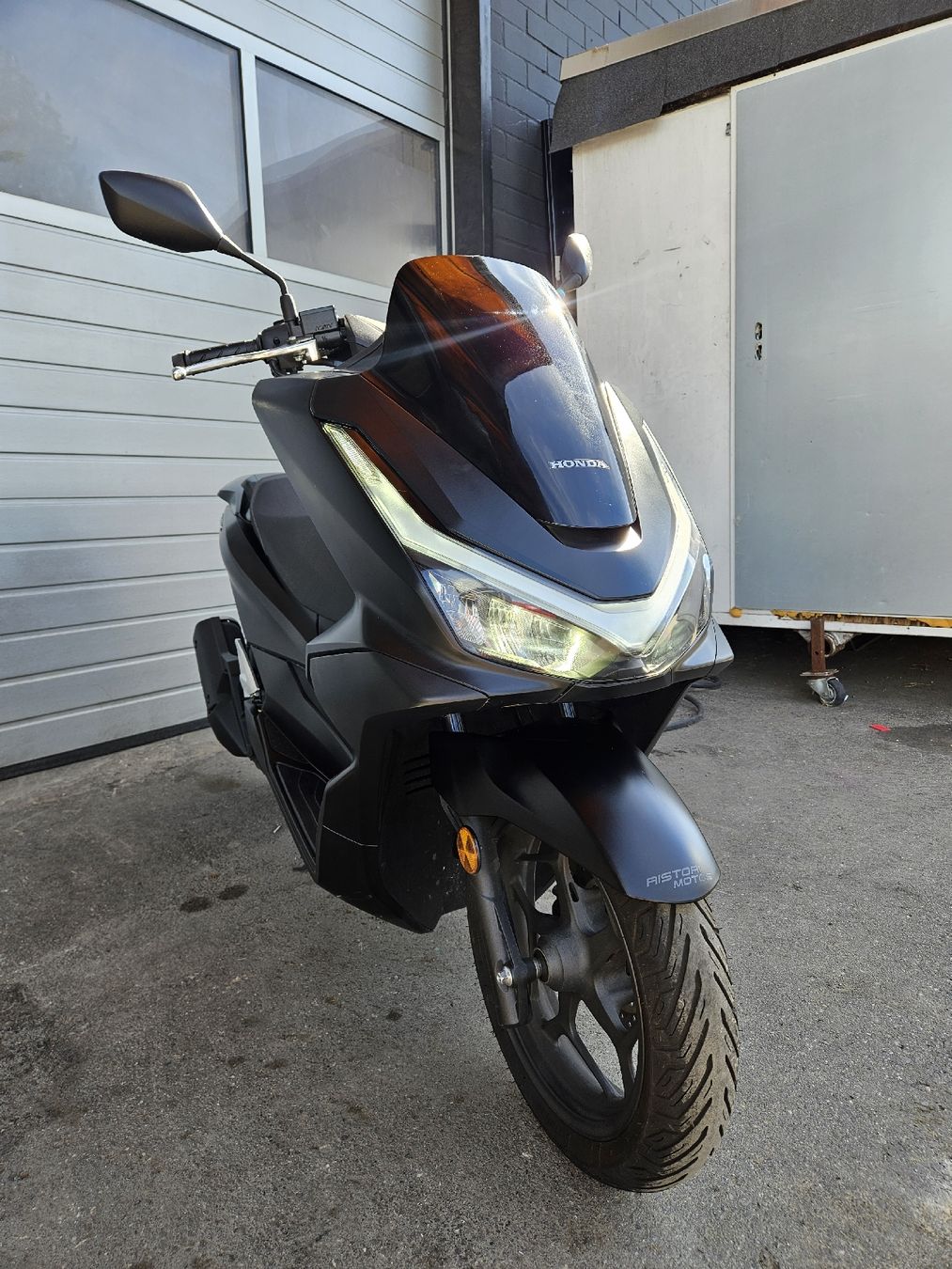 Honda Scooters: Honda PCX 125 ccm, 2025, 4300km – Gebraucht aus Bösingen von rafu2010 2