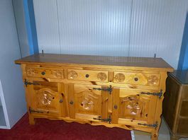 Buffet artisanal en bois massif 3 tiroirs, 3 portes