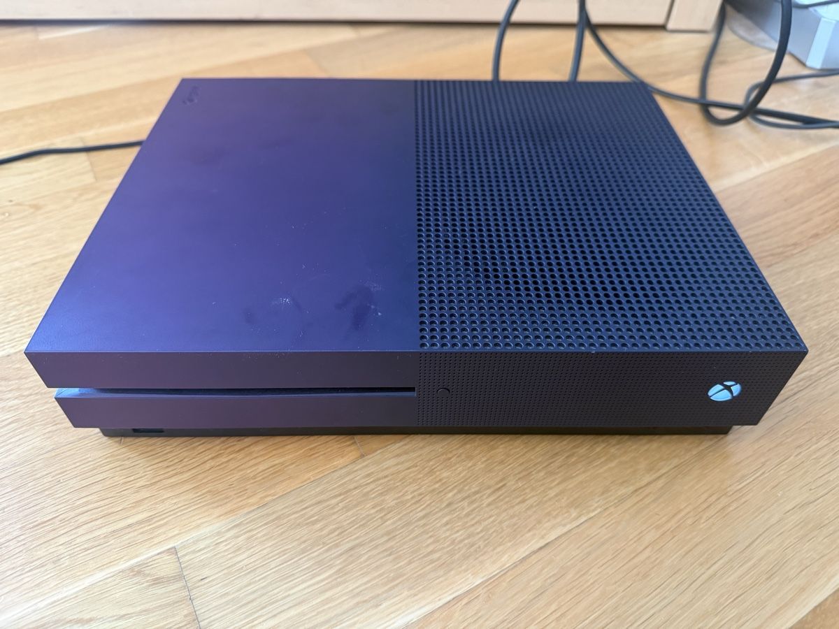 Xbox One S 1TB Fortnite Special Edition Deep Pink Controller (Gebraucht ...