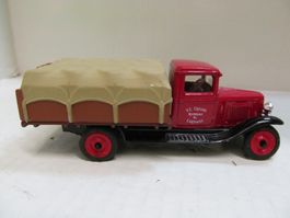 CHEVROLET  TRUCK 1930  ERTEL  VOLLMETAL  1:43