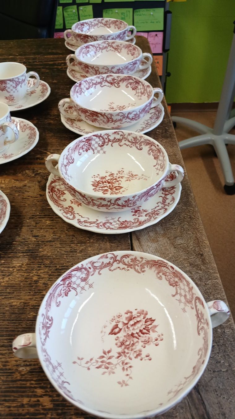 Villeroy & Boch Geschirrsets: Villeroy & Boch Geschirrset rot – Gebraucht aus Seewen SO von Shami0 3