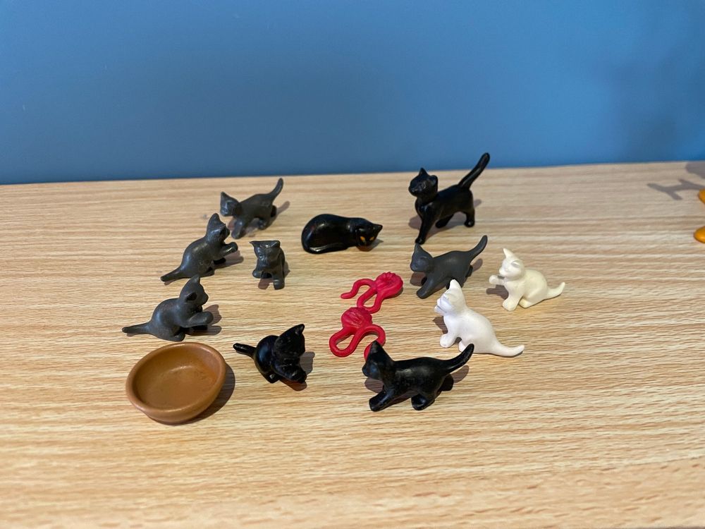 Amscan Spielzeug Katzen Set - 12 Bunte Kunststoff Katzen (4-6 Cm), Ideal Als Mitgebsel Oder Deko