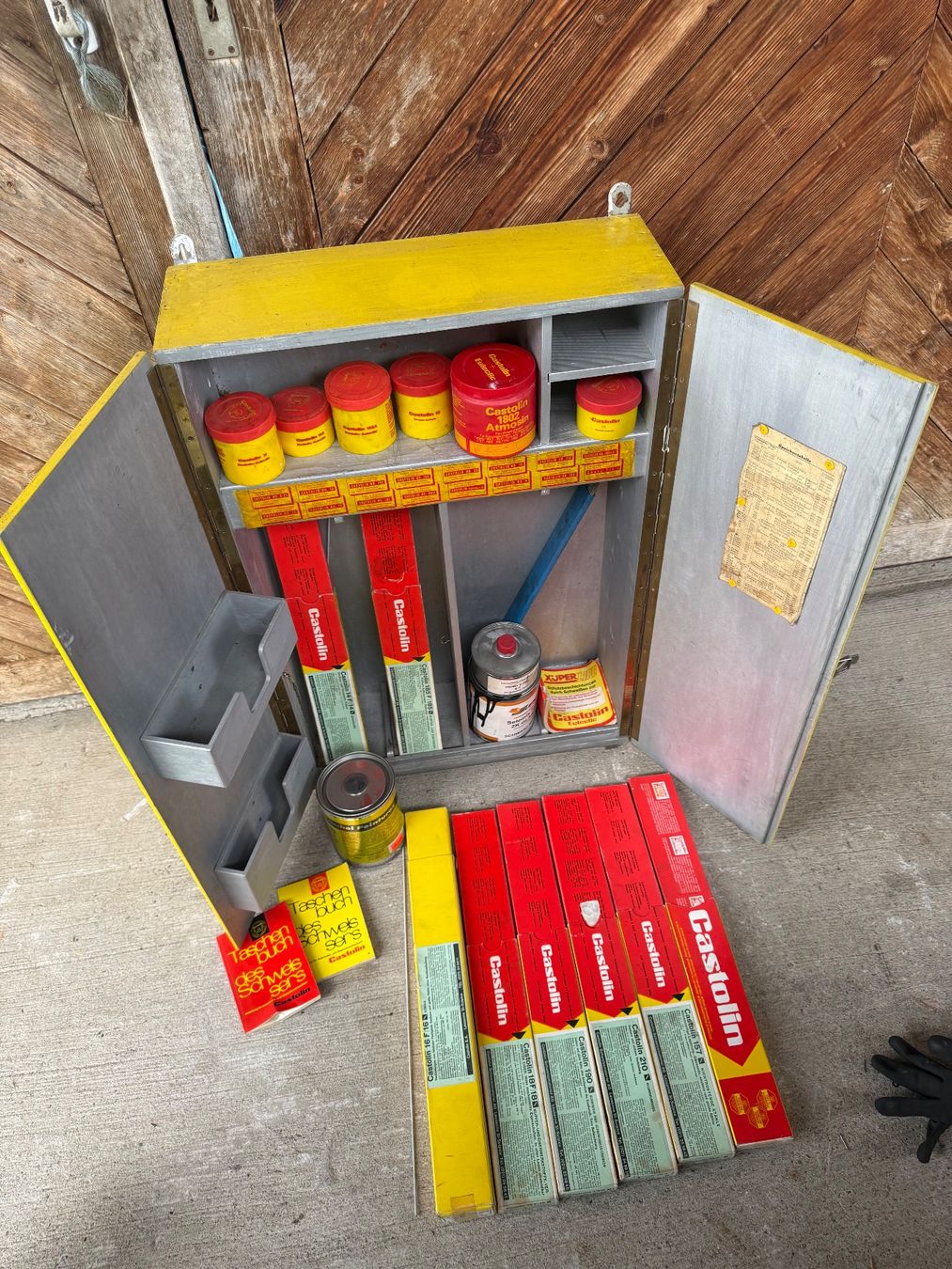 Saldatori: Castolin Lot/Schweiss Schrank – Usato da Fahrni b. Thun venduto da Schneiderlein55