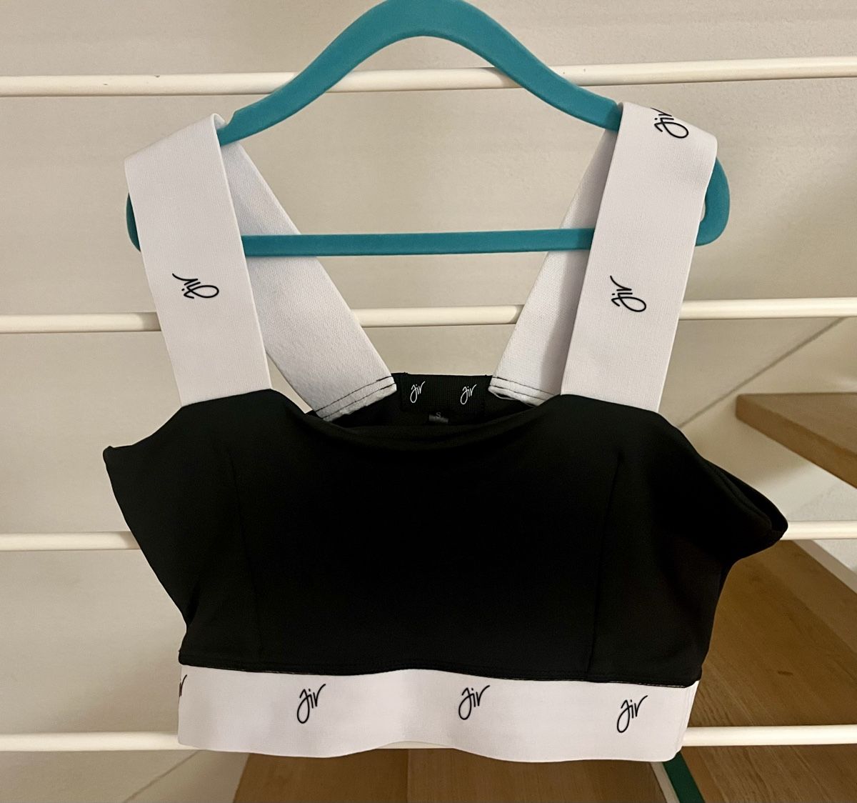 Tops: Top von JIV, Grösse S – Neu (gemäss Beschreibung) aus Zürich von ylka
