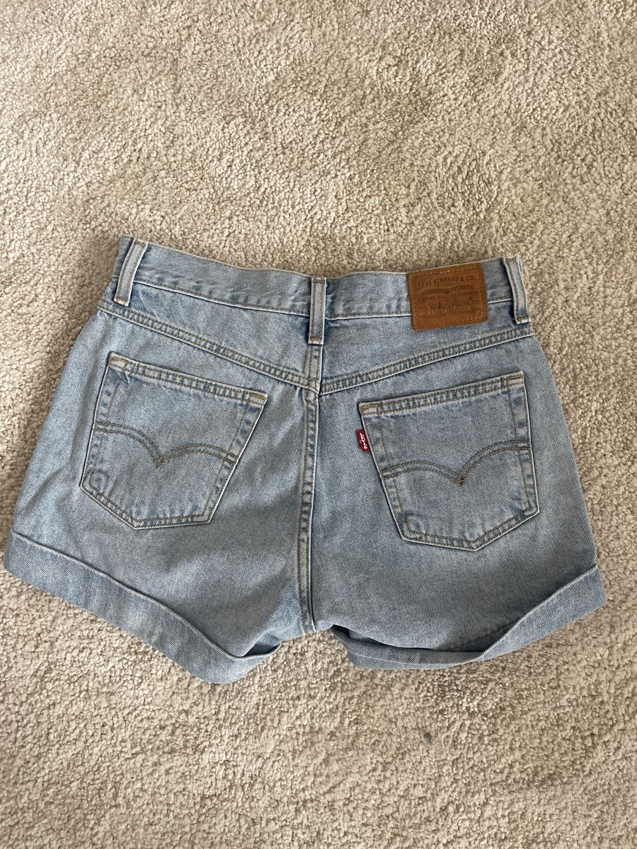 Levi's Pantalons: Levi’s Denim Shorts – D'occasion à Zürich par WeisserPlanet 1
