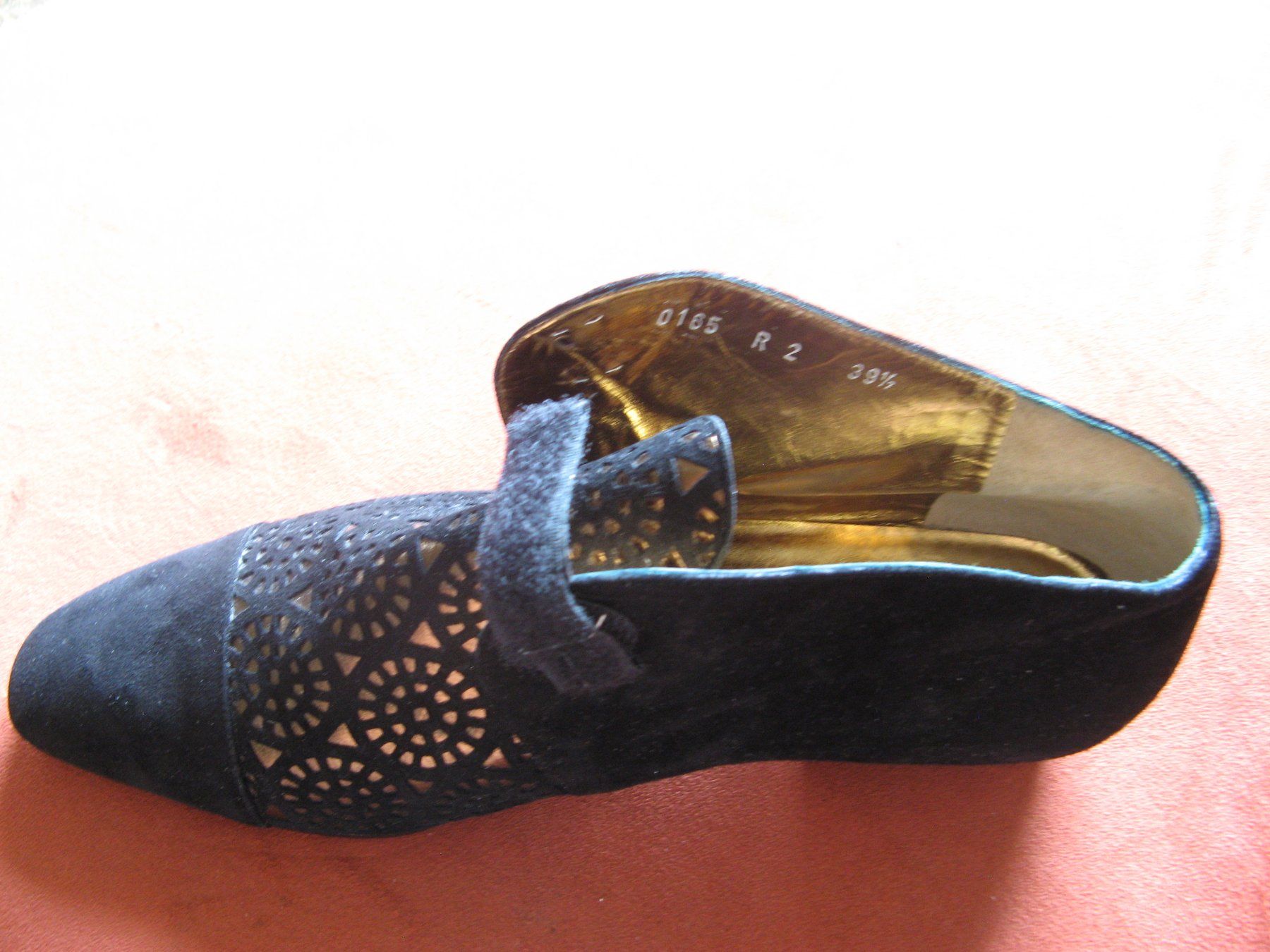 Damenschuhe: schwarze Halbschuhe Gr. 39,5 Giorgio Moretto – Gebraucht aus Zürich von apil 5