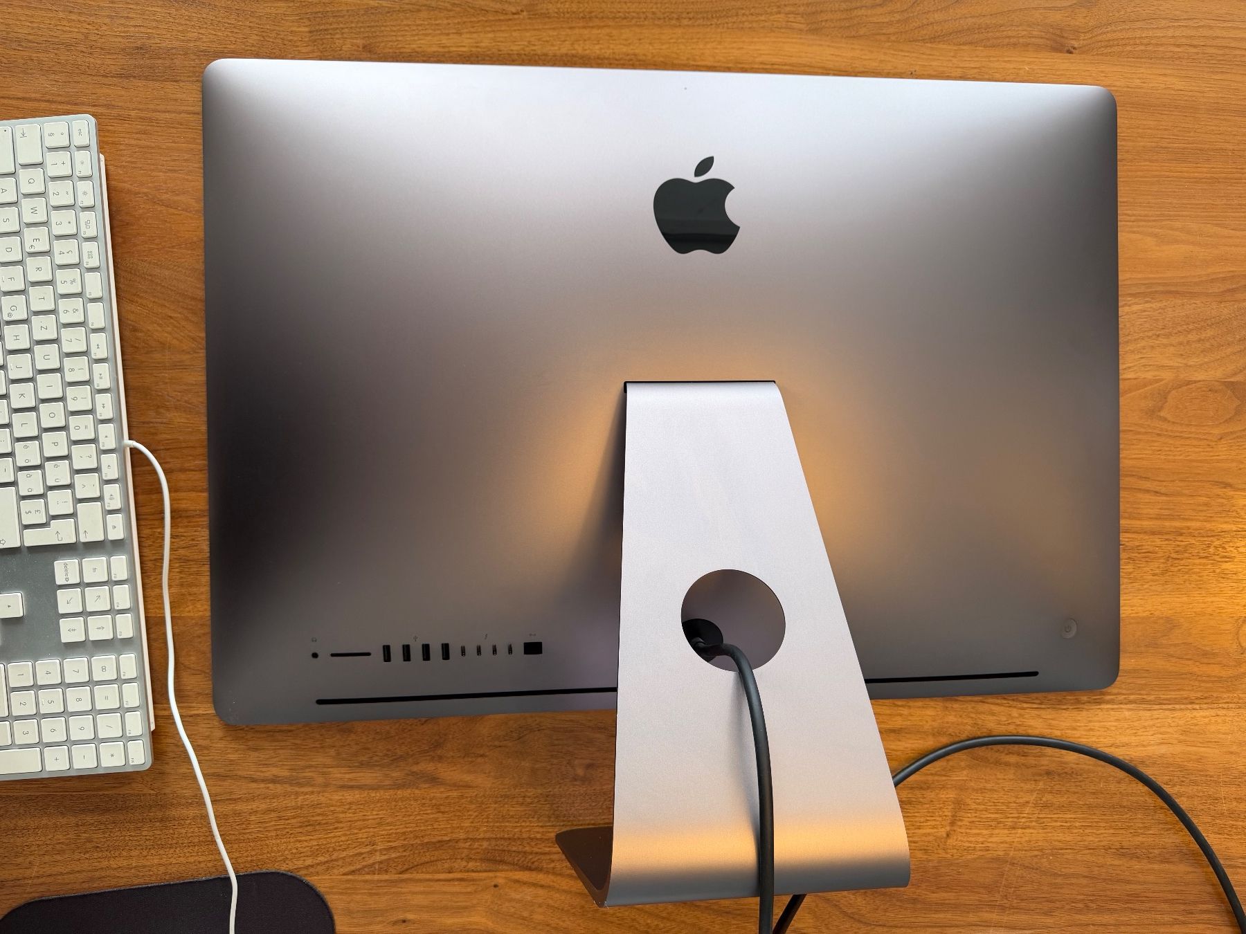 Apple PC: APPLE IMAC PRO 2017_32 GB 2666 MHZ DDRM_1 TB – Usato da Zürich venduto da torvik 2