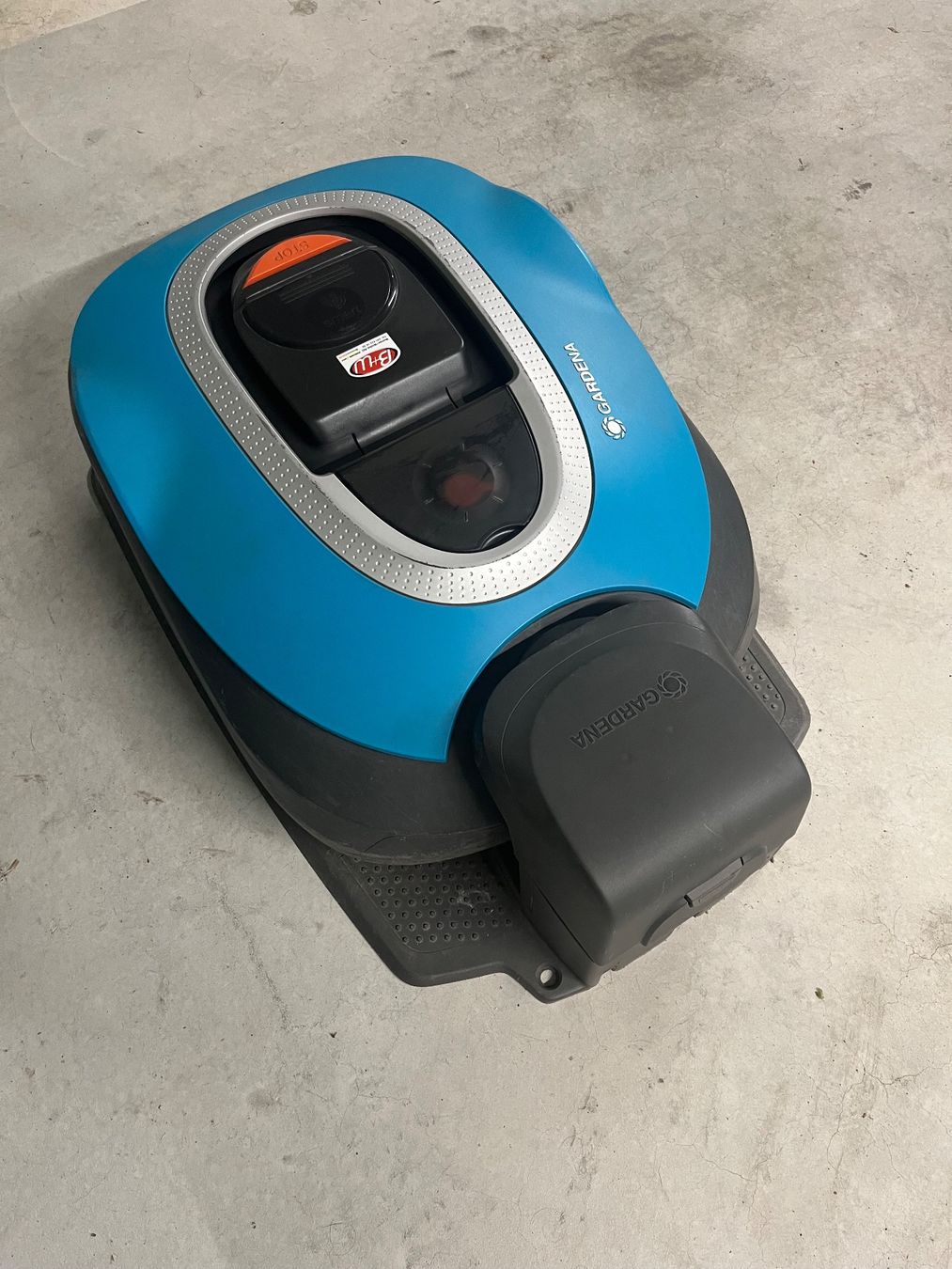 Gardena Tagliaerba: Rasenmähroboter Gardena – Usato da Pfeffikon LU venduto da brundowntown 1