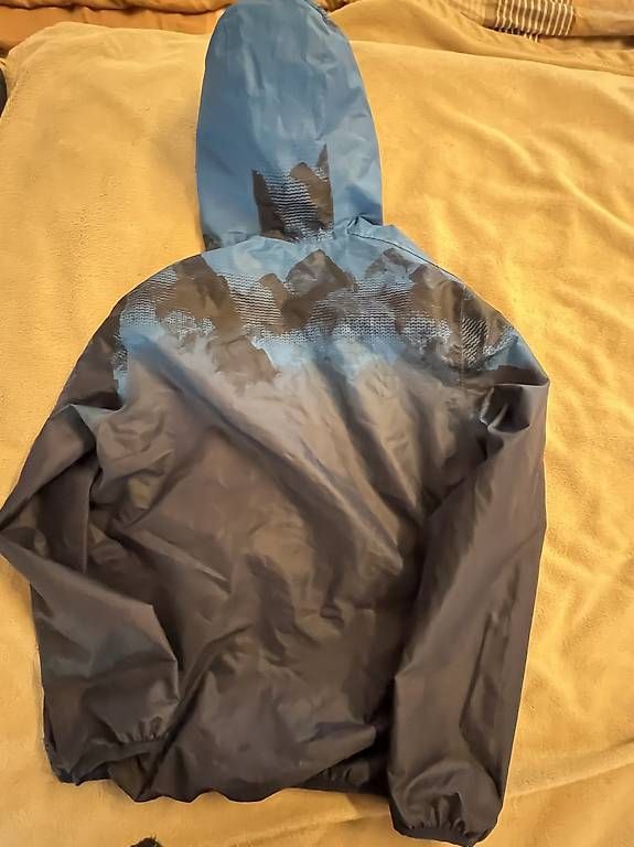 Jacken & Mäntel: Killtech Regenjacke 152 – Gebraucht aus Uttwil von julesonne 1