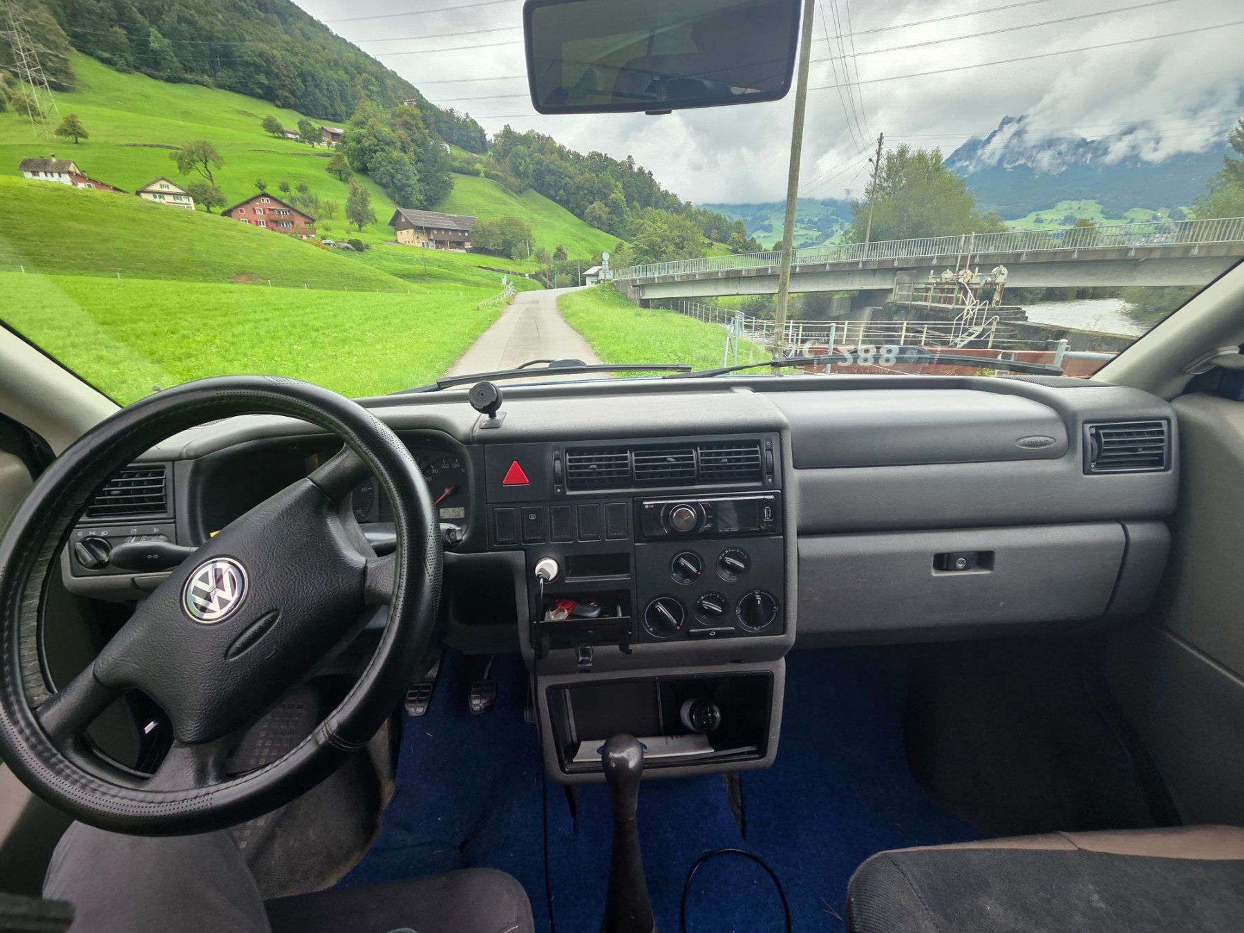 VW Autos: VW T4 2.5 TDI – Gebraucht aus Horw von DaniLBuLer 2