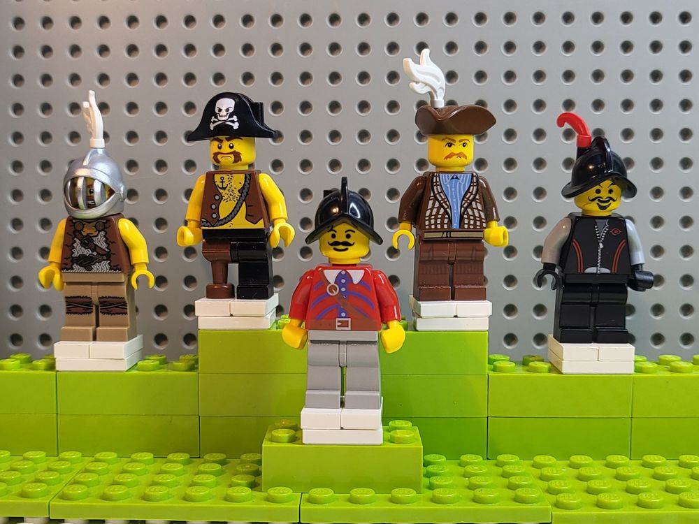 5 Lego-Minifiguren Ritter,Pirat, Original oder Eigenkreation | Kaufen ...