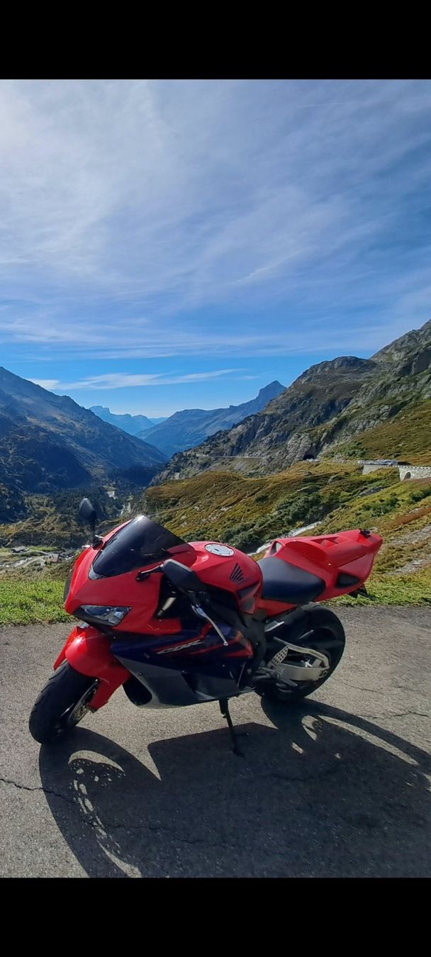 Honda Route: Cbr1000rr – D'occasion à Pambio-Noranco par ang_lwc2 1