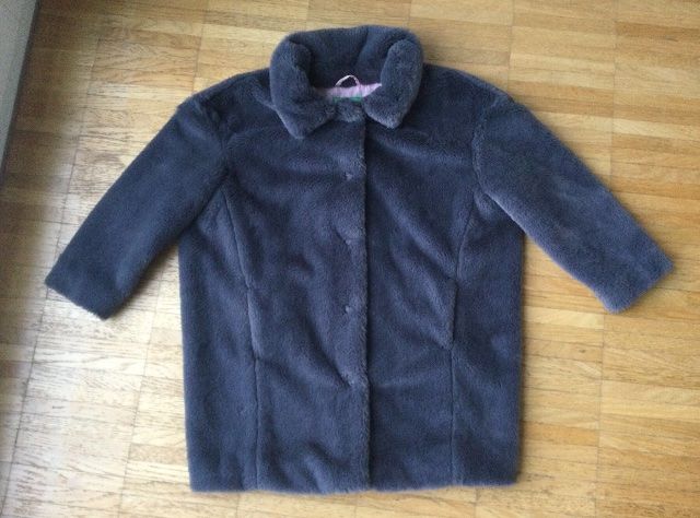 Benetton Giacche & Cappotti: Mädchen Mantel Oversized, Gr. 122 – Usato da Zürich venduto da ShadowVorlon