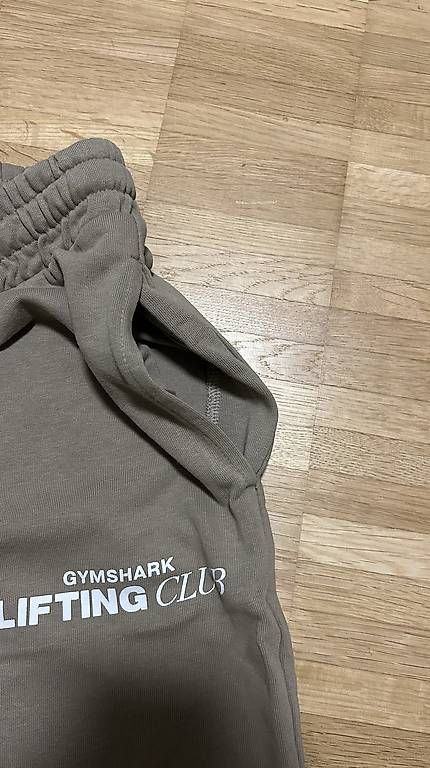 Hosen: Gymshark Jogginhose – Gebraucht aus Thun von SelinaW1995 2