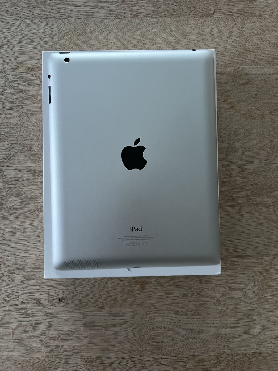 Apple Tablet PC: Apple iPad 4. Generation Wi-Fi 64 GB Weiss – Usato da Beromünster venduto da rin10 4