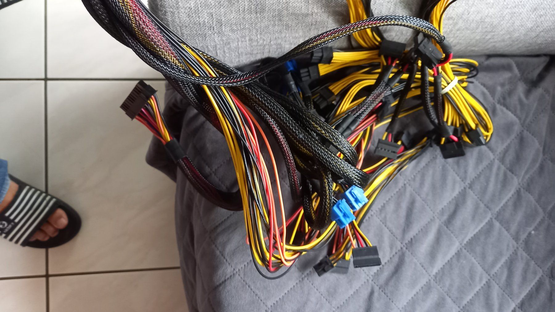 Componenti elettronici: lapsaipc stromversorgung 2600w 3 lüfter – Nuovo e nell'imballaggio originale da Wohlen AG venduto da poliziotto008 1