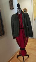 Turkmenische traditionelle Frauen Kleid