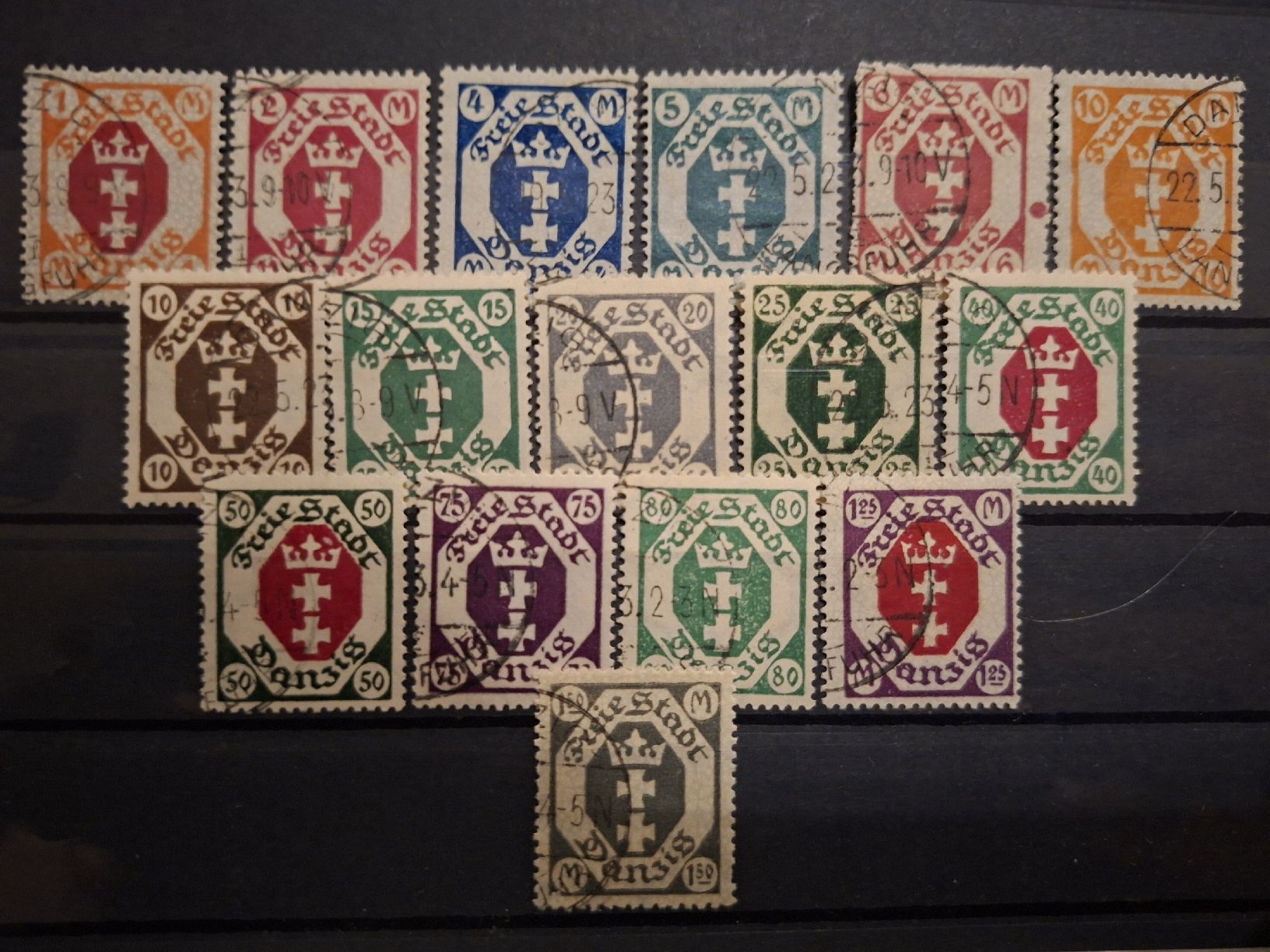Tous les timbres: Freie Stadt Danzig  – D'occasion à Balgach par SIMEON27