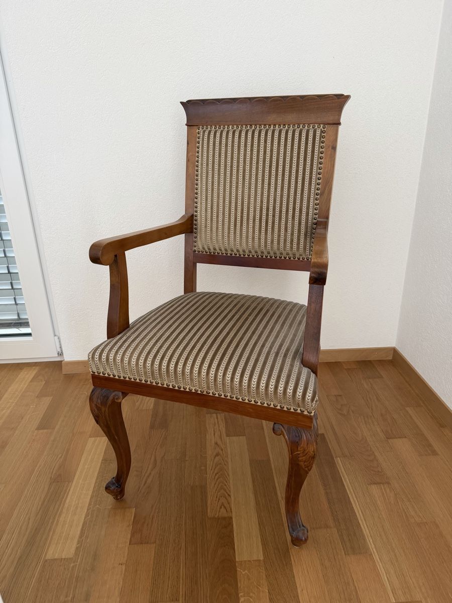 Poltrone: Armchair Antique – Usato da La Tour-de-Peilz venduto da HOTMI00