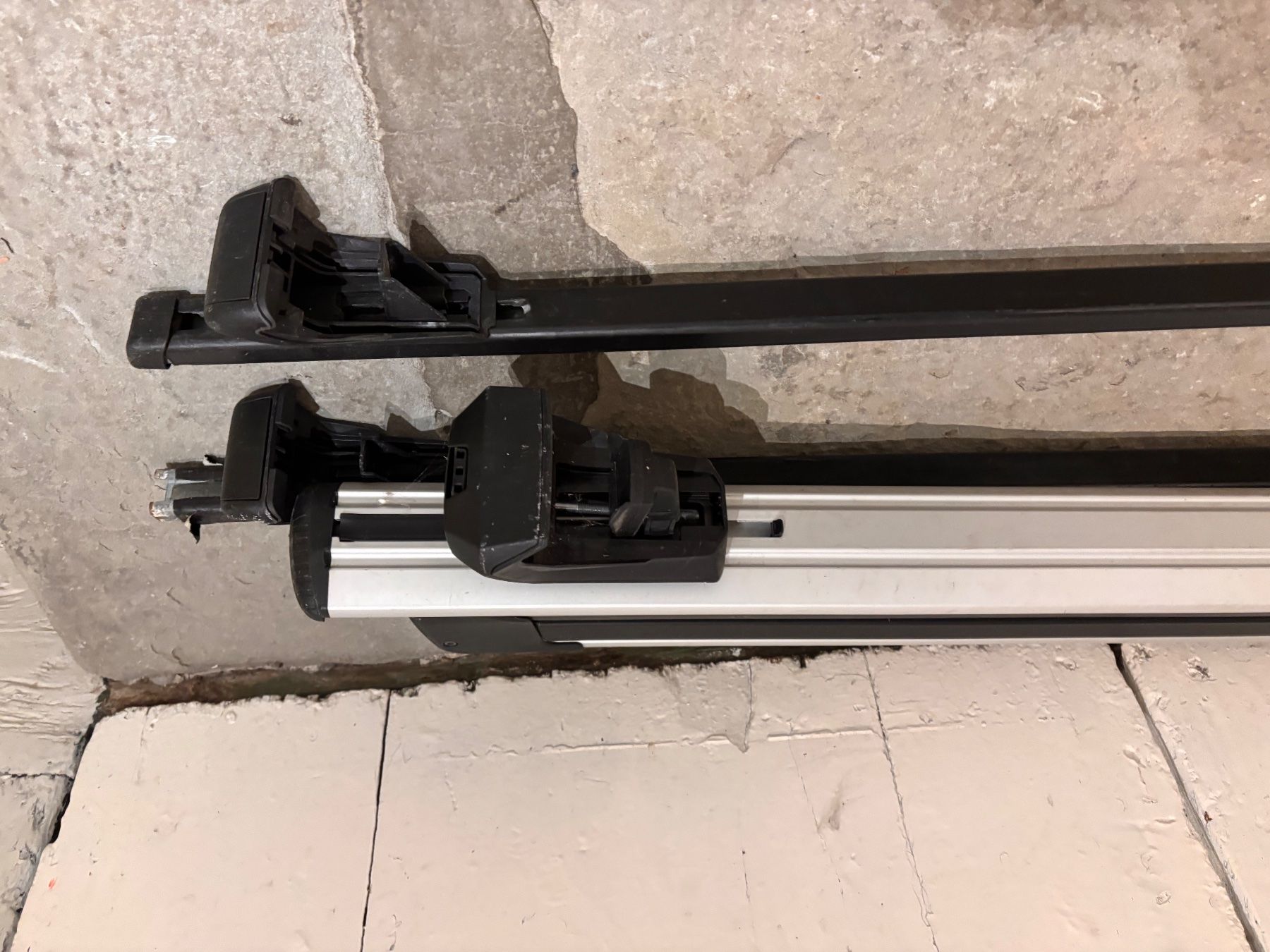 Thule Portapacchi: Thule Skiträger Grösse M & Dachträger – Usato da Zürich venduto da Allerhand27 3