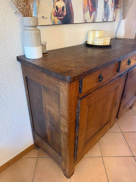 Büffets: Buffet en bois massif  – Gebraucht aus Forel (Lavaux) von vin_6xqx 1