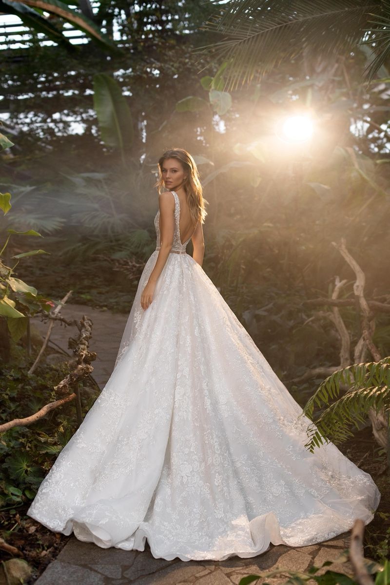Vestiti: NEW! Brautkleid Gr. 38-40 – Nuovo e nell'imballaggio originale da Brunnen venduto da Herzig-Brautmode 1
