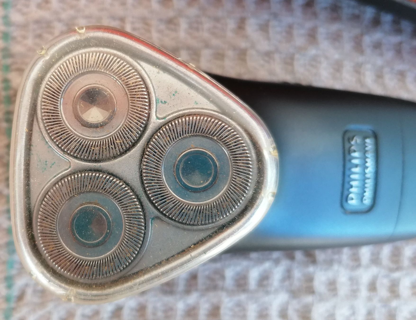 Philips Rasierapparate & Rasierklingen: Rasoir Philips – Neu (gemäss Beschreibung) aus Chezard St-Martin von Clocovale 1
