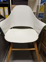 4 Stühle weiss, Holzbeine gut erhalten