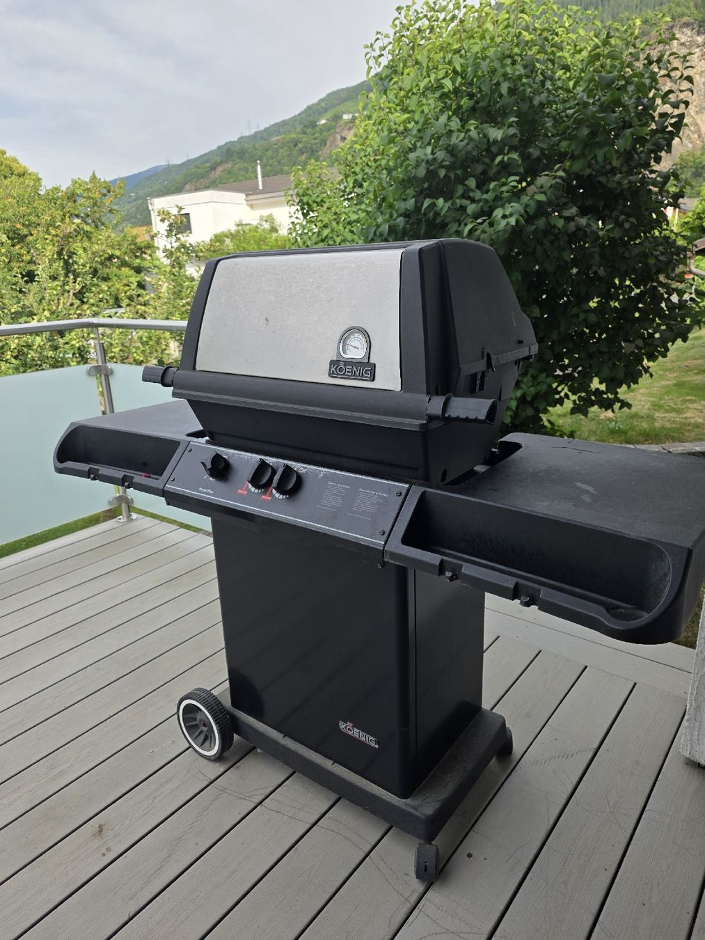 König Griglie: Barbecue à gaz Koenig Royal Plus  – Usato da Aproz (Nendaz) venduto da moonfull