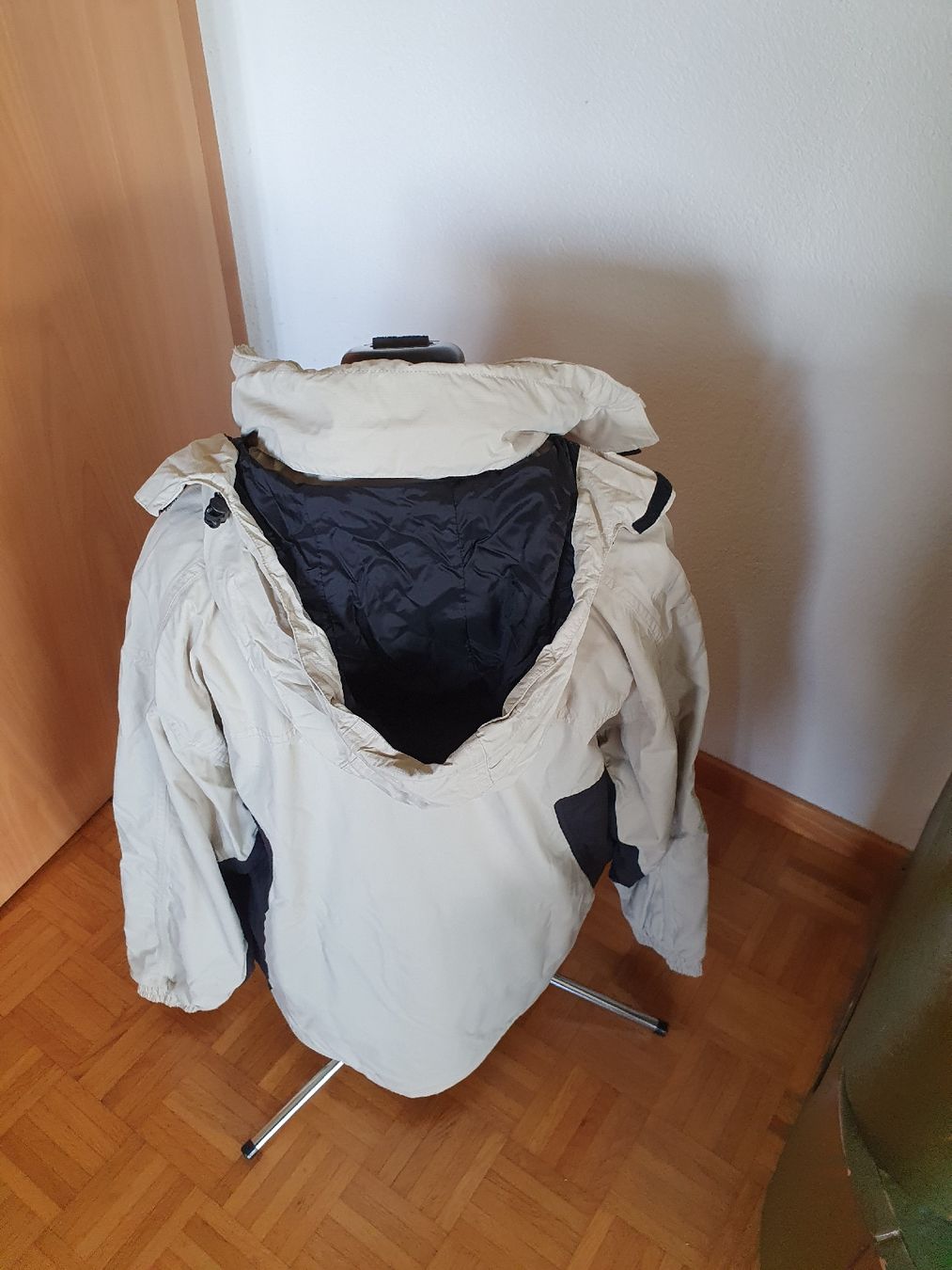Jacken: Regenjacke von Cinnamon, Gr. 40 – Gebraucht aus Seuzach von man_w2dj 3
