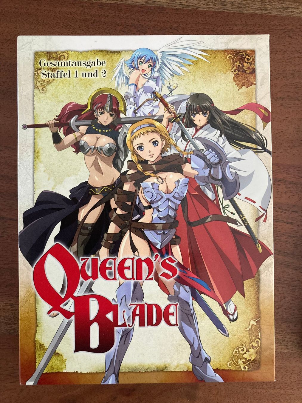 Tutti i DVDs: Queen's Blade: Staffel 1+2 - Gesamtausgabe – Nuovo (secondo la descrizione) da Mauensee venduto da Etrigan