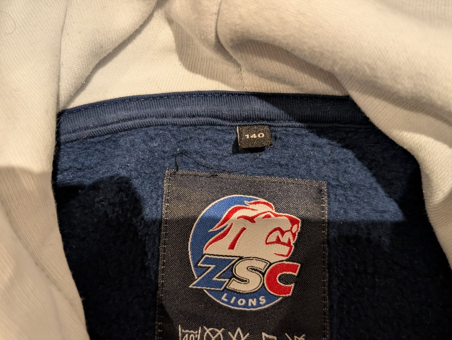 Maglioni & Felpe: *** ZSC-Pullover in Grösse 140 *** – Usato da Wollerau venduto da R3D3X3 3