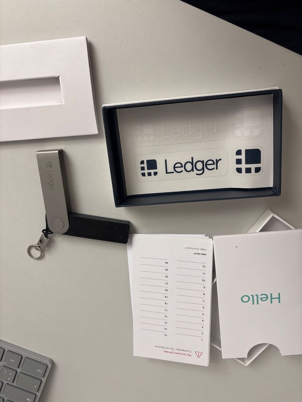 Ledger Coin Miner: Ledger Nano X Hardware-Wallet – Usato da Langnau am Albis venduto da Selzers1962 1