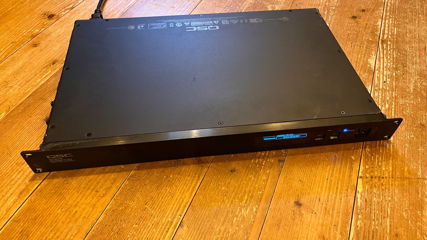 Microsoft Software: Q Sys Core 110f mit 8x8 Dante , Scripting und UCI Lizenz – Usato da Winterthur venduto da Gemini235000