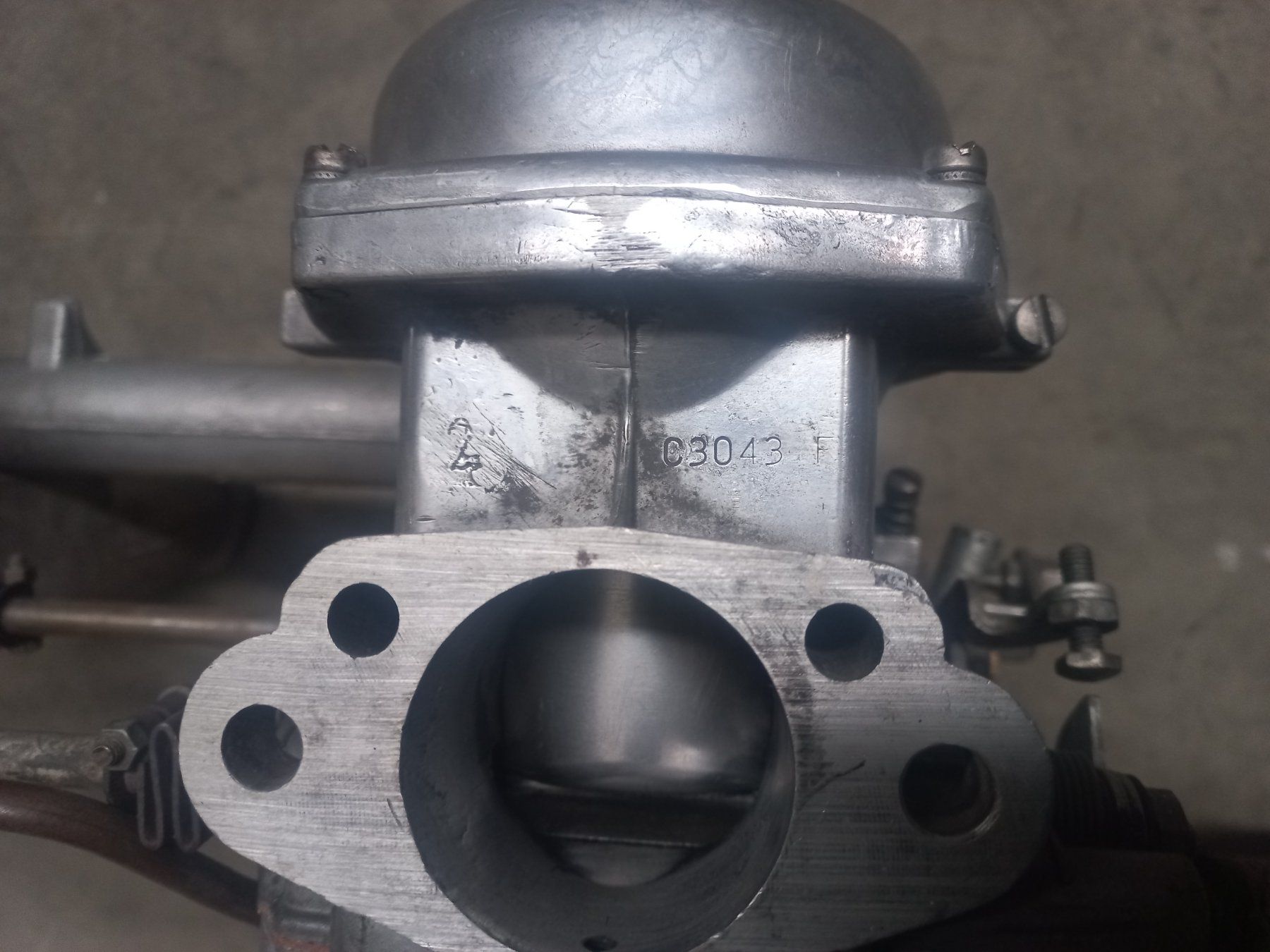 Triumph Tutti pezzi di ricambio auto: Oldtimer Stromberg 175CD  - Doppelvergaser Anlage Triumph TR – Usato da CH - DULLIKEN venduto da swissclassicparts 7