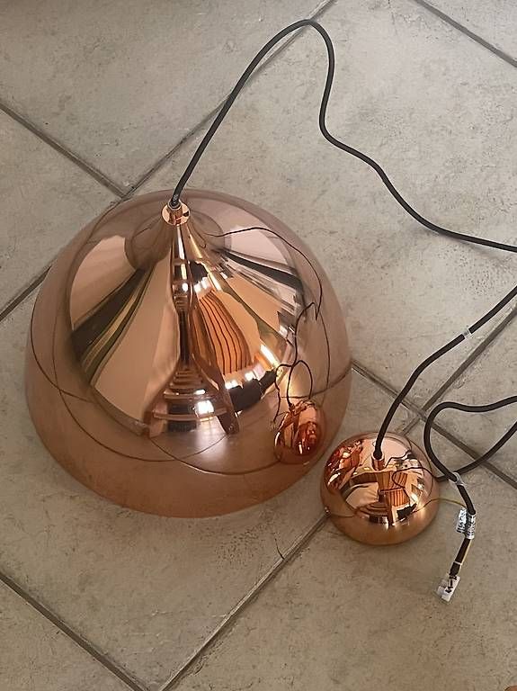 Lampade: Vendo lampada da soffitto – Usato da Cadenazzo venduto da ero_n8hr