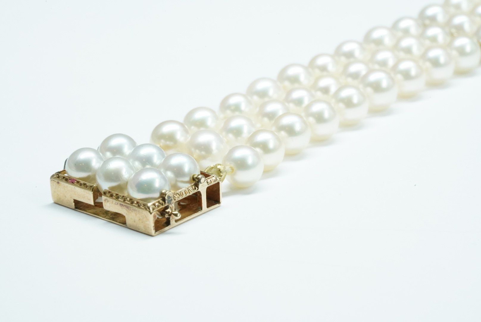 Bracciali & Braccialetti: Perlenarmband mit 14k Gelbgoldverschluss – Usato da Bülach venduto da Re-Jewelled 2