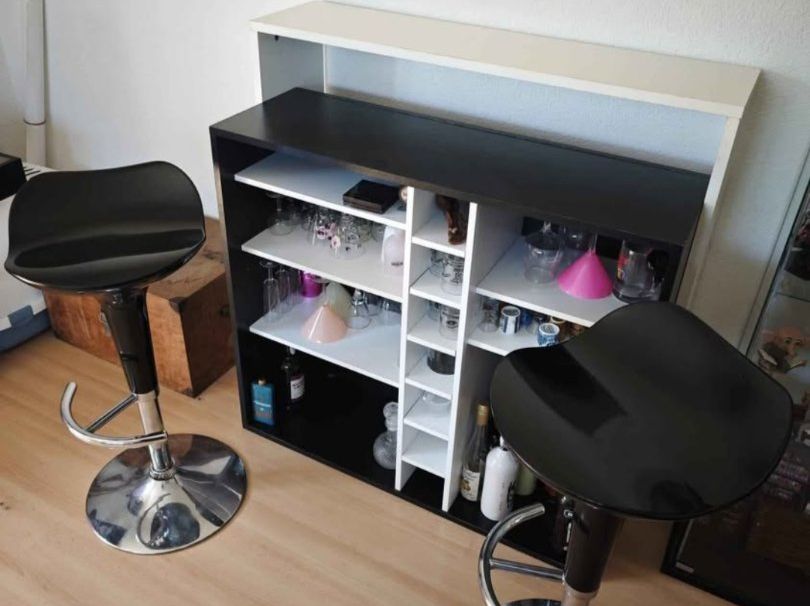Conforama Set di tavolo e panche: Bar et deux tabourets – Usato da Chésopelloz venduto da jai_fd5w