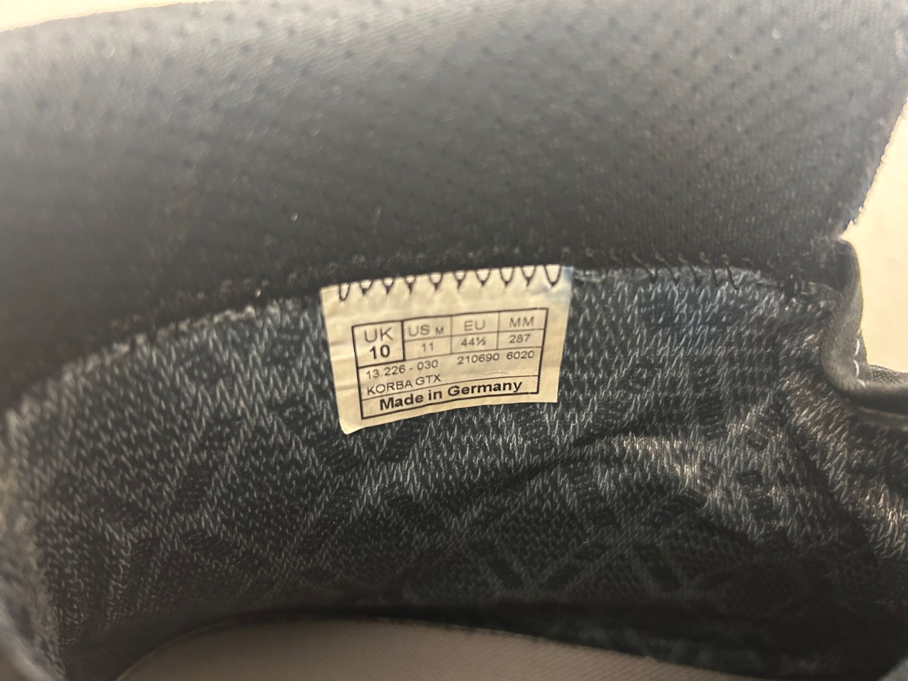 Scarpe da uomo: LOWA Wanderschuh GORE TEX, Gr. 44, 5 – Usato da Rheineck venduto da emma.gut 9