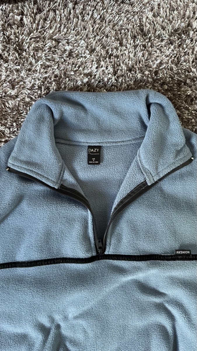 Pullover & Sweatshirts: Pullover – Neu (gemäss Beschreibung) aus Berikon von sam_5zxf 1