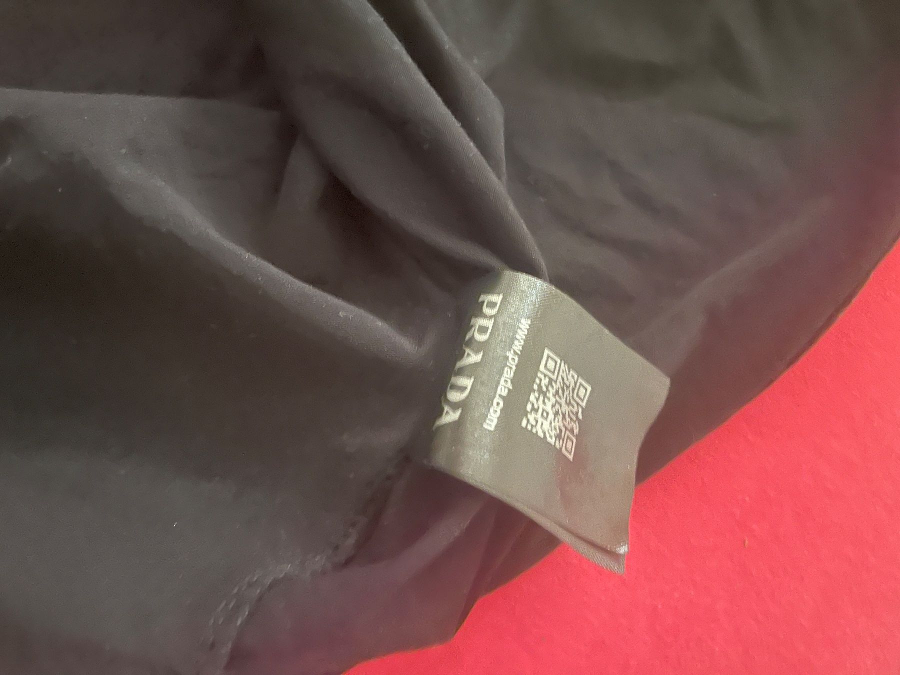 T-shirt: Prada TShirt,XXL – Usato da Bolligen venduto da Aquella71 4