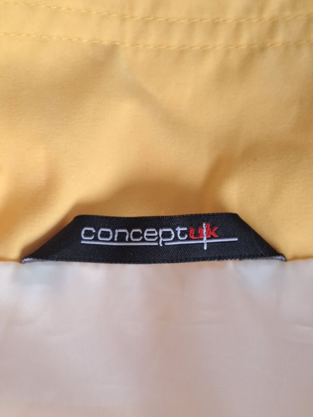 Giacche: Parka jaune, Concept UK,  taille 46 – Usato da Denens venduto da Chanchantevend 2